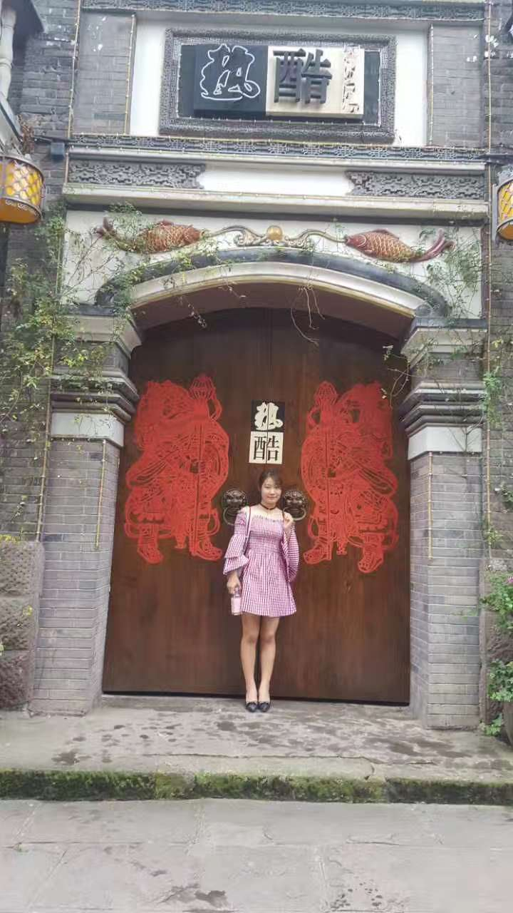 郑晓玲-1.jpg