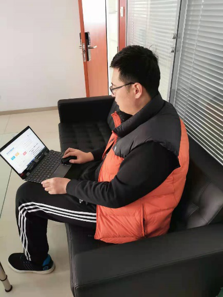 邓兴智.png